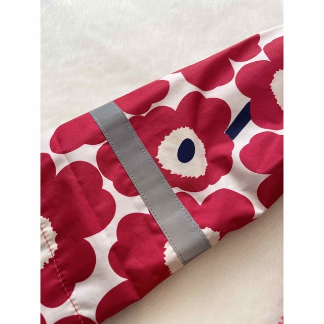 marimekko(マリメッコ)のマリメッコ  Marimekko  ウニッコ　レインコート　120 キッズ/ベビー/マタニティのキッズ服女の子用(90cm~)(コート)の商品写真