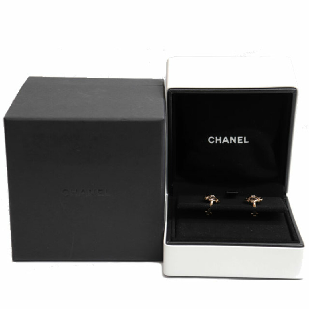 CHANEL - (美品)シャネル CHANEL カメリア ダイヤ ピアス K18 CHANEL - (美品)シャネル CHANEL カメリア ダイヤ ピアス K18