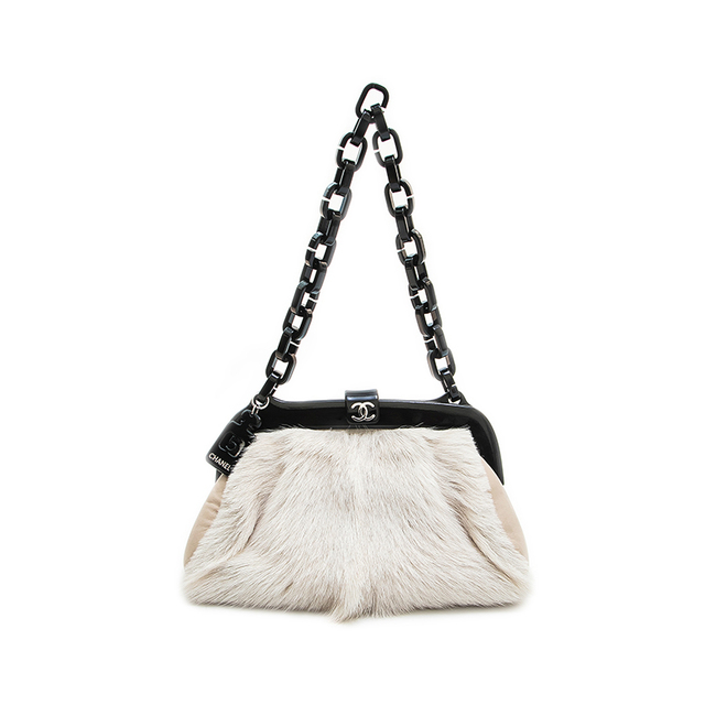 セール 登場から人気沸騰 CHANEL - シャネル CHANEL がま口 ファー