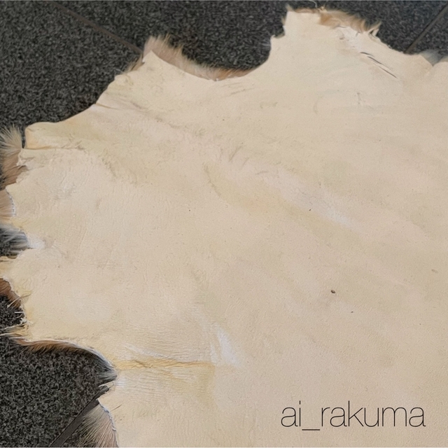 お値下げ!未使用品☆ ディアスキン 鹿毛皮 ラグマット バンビ柄 の