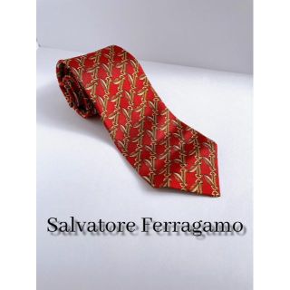 サルヴァトーレフェラガモ(Salvatore Ferragamo)の【正規品・美品・クリーニング済！】フェラガモ　Ferragamo　ネクタイ　高級(ネクタイ)