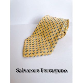 サルヴァトーレフェラガモ(Salvatore Ferragamo)の【正規品・美品・クリーニング済！】フェラガモ　Ferragamo　ネクタイ　高級(ネクタイ)