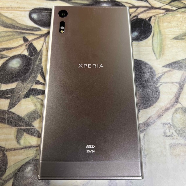 Xperia(エクスペリア)のXperia XZ Silver 32 GB SIMフリー スマホ/家電/カメラのスマートフォン/携帯電話(スマートフォン本体)の商品写真