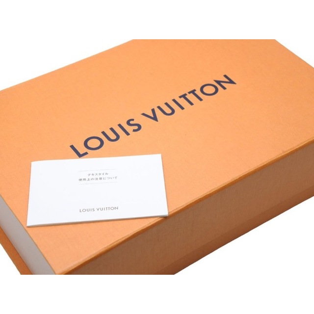 LOUIS VUITTON(ルイヴィトン)のルイヴィトン ストール エトール モノグラム エクリプス ブラーリー フラグメント M73743 ブラック 藤原ヒロシ 美品 38381 メンズのファッション小物(ストール)の商品写真