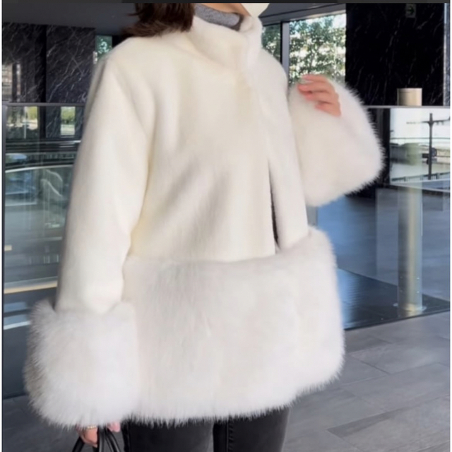 【新品未使用】Eco volume fur coat 3