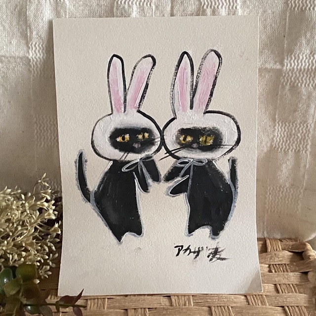 絵画。原画手描き【ウサギの頭カバーをかぶって楽しそうに踊る黒猫2匹】 | フリマアプリ ラクマ