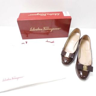 フェラガモ(Ferragamo)のSalvatore Ferragamo フェラガモ パンプス 1点 ブラウン系 レザー エナメル ヴァラ レディース AU1079C (ハイヒール/パンプス)