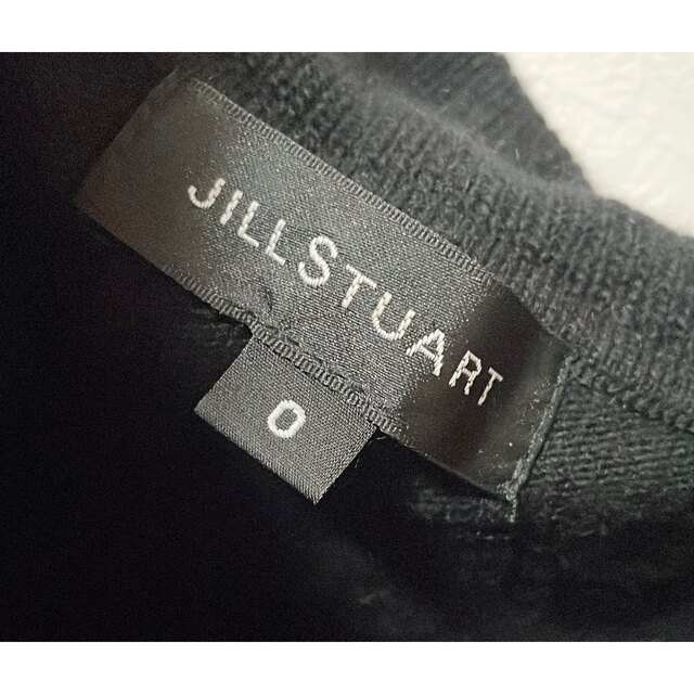 JILLSTUART(ジルスチュアート)のJILLSTUART ニットオフショルワンピース定価28600円 レディースのワンピース(ひざ丈ワンピース)の商品写真