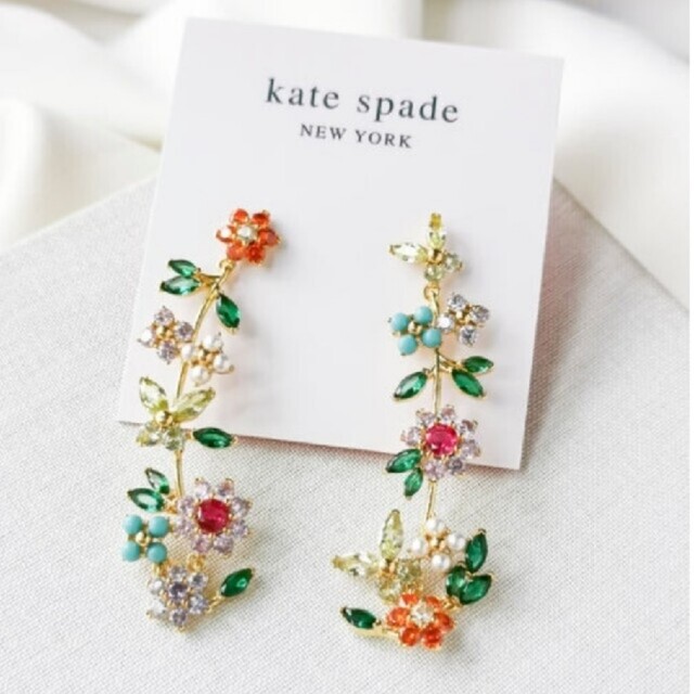 kate spade new york(ケイトスペードニューヨーク)のアポロ様専用　【新品】kate spade ケイトスペード ピアス　NEWブルー レディースのアクセサリー(ピアス)の商品写真