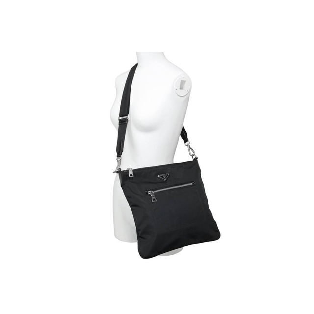 PRADA プラダ ショルダーバッグ ブラック 斜め掛け 三角ロゴプレート ナイロン レザー シルバー金具 中古 42709 正規品