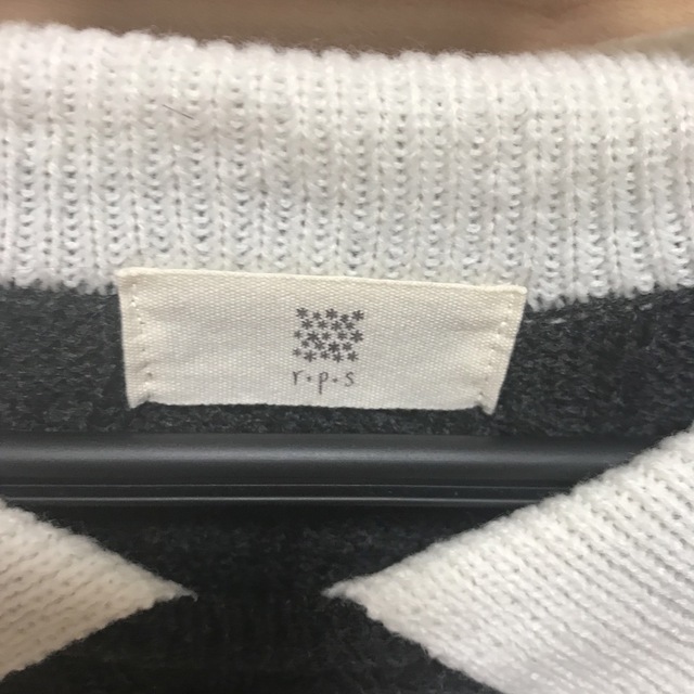 rps(アルピーエス)のrps薄手の襟付きセーター  レディースのトップス(ニット/セーター)の商品写真