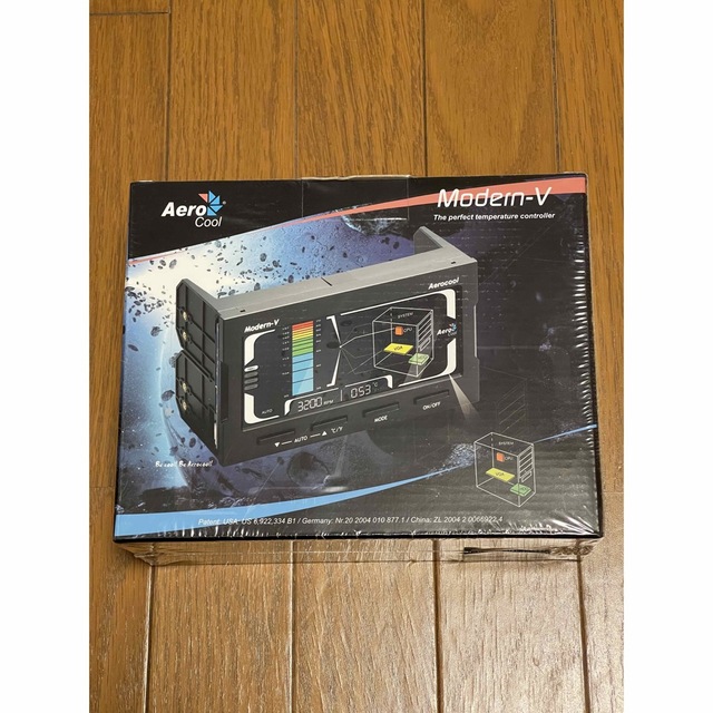 ケーブル長約70cm約70cmAeroCool Modern-V ファンコントローラー