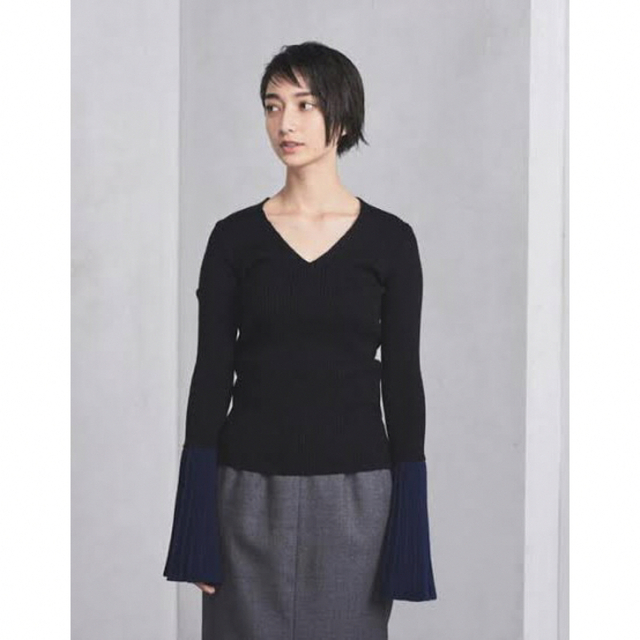 再入荷! 【CINOH】バイカラートップス www.kakureyado.jp