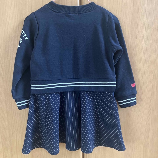 サンリオ(サンリオ)のハローキティ　ワンピース キッズ/ベビー/マタニティのキッズ服女の子用(90cm~)(ワンピース)の商品写真