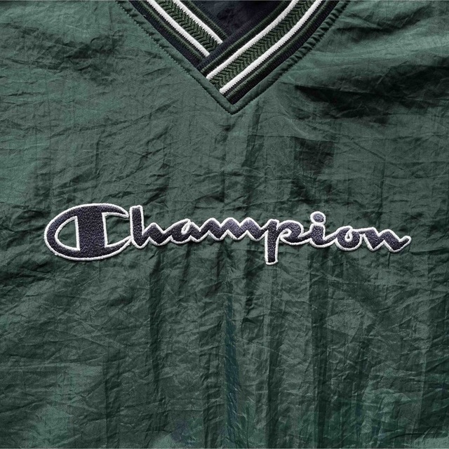 Champion(チャンピオン)のチャンピオン　ナイロンプルオーバージャケット　ビッグロゴ　2XL ゲームシャツ メンズのジャケット/アウター(ナイロンジャケット)の商品写真