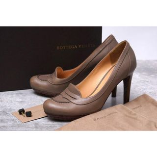 ボッテガヴェネタ(Bottega Veneta)のボッテガヴェネタ／BOTTEGA VENETA  パンプス シューズ 靴 レディース 女性 女性用 レザー 革 本革 ブラウン 茶 ラウンドトゥ プレーントゥ(ハイヒール/パンプス)