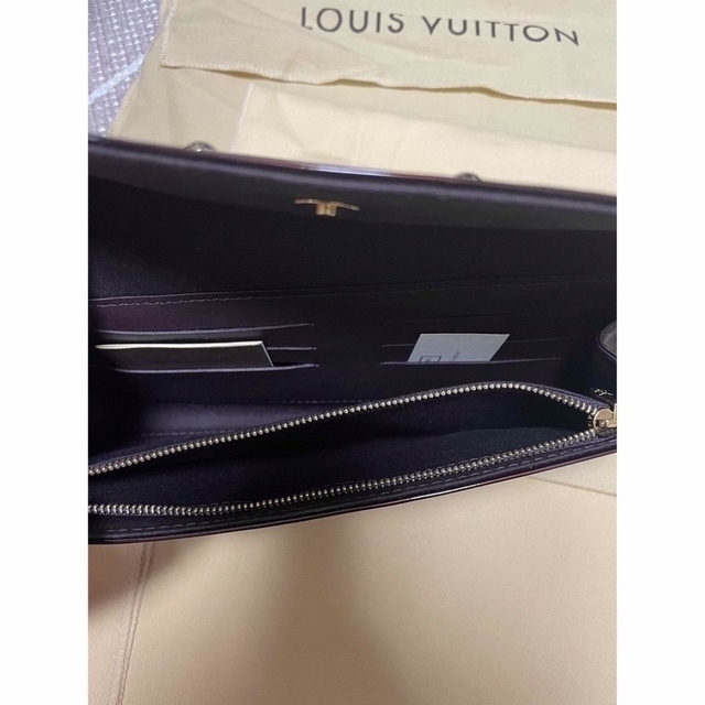 LOUIS VUITTON(ルイヴィトン)のルイヴィトン ショルダーバッグ ブルーバード M93542 ヴェルニ  レディースのバッグ(ハンドバッグ)の商品写真