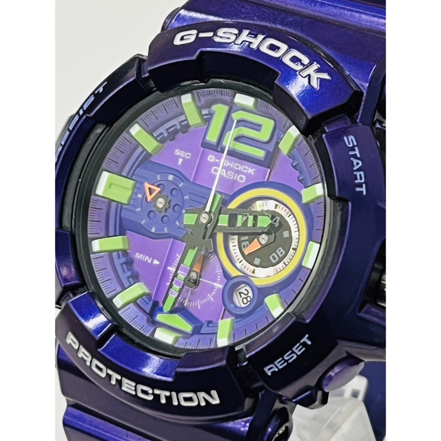 G-SHOCK(ジーショック)のG-SHOCK  ビッグケース アナデジ パープル GAC-110-6ADR メンズの時計(腕時計(デジタル))の商品写真