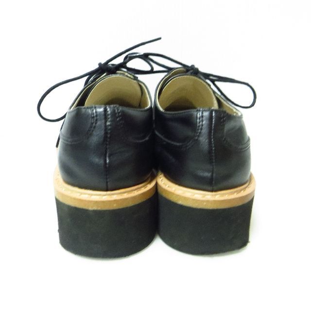 ZARA(ザラ)の美品 ZARA ザラ ベーシック 外羽 シューズ 靴 厚底 黒 ブラック 25㎝ レディースの靴/シューズ(ローファー/革靴)の商品写真