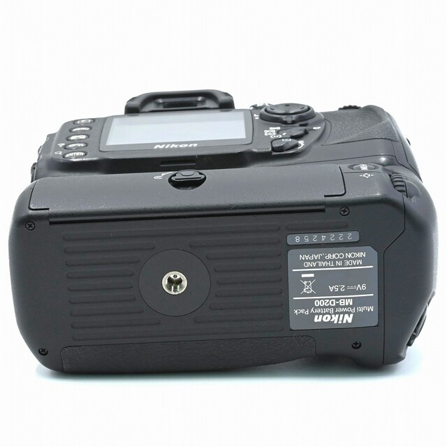 Nikon D200 ボディ + MB-D200