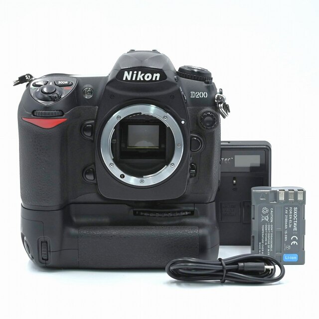 Nikon - Nikon D200 ボディ + MB-D200の通販 by Flagship Camera
