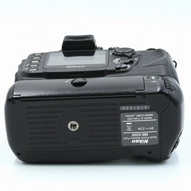 Nikon D200 ボディ + MB-D200 4