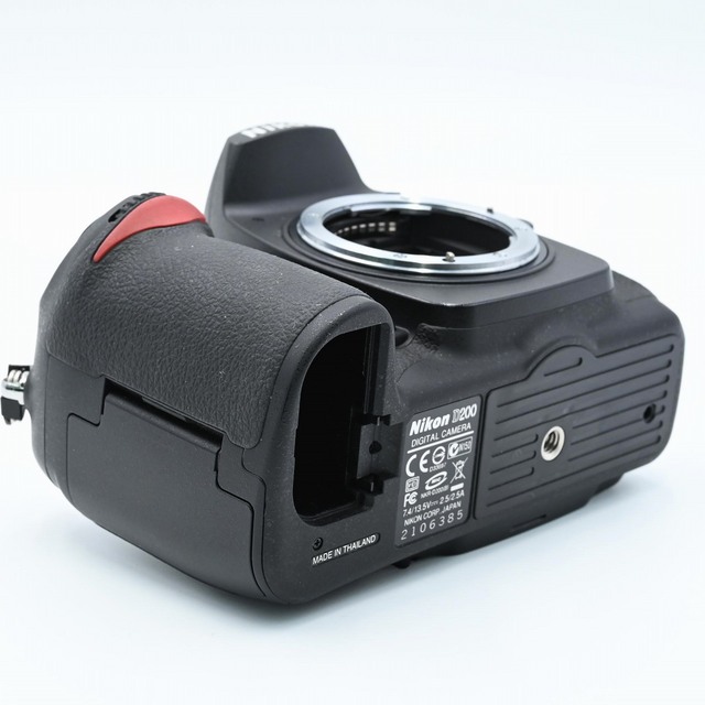 Nikon D200 ボディ + MB-D200 7