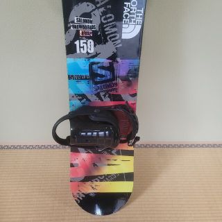 サロモン(SALOMON)のSALOMONのボードとサロモンのバィンディングのセットです。(ボード)