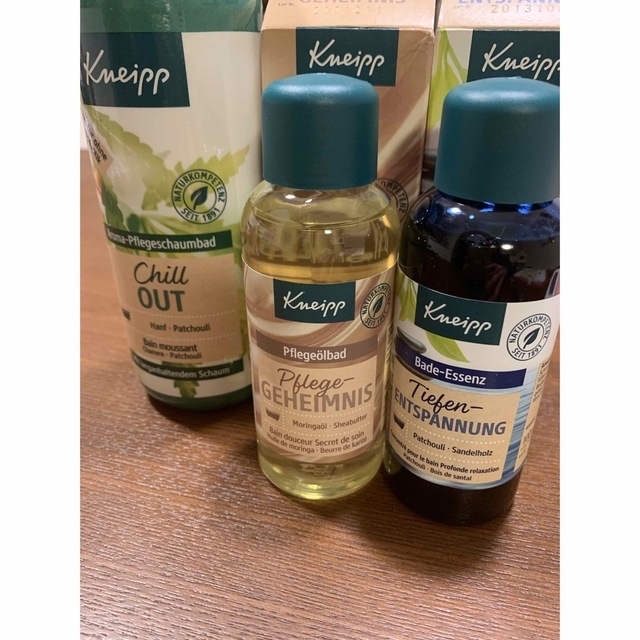 Kneipp(クナイプ)のクナイプ　バスオイル　入浴剤　泡風呂 コスメ/美容のボディケア(入浴剤/バスソルト)の商品写真