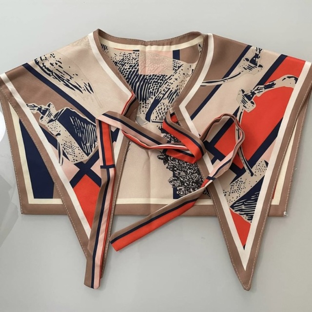 セーラー　つけ襟　オレンジポニー　スカーフ風　秋冬　ヴィンテージ　モード レディースのアクセサリー(つけ襟)の商品写真