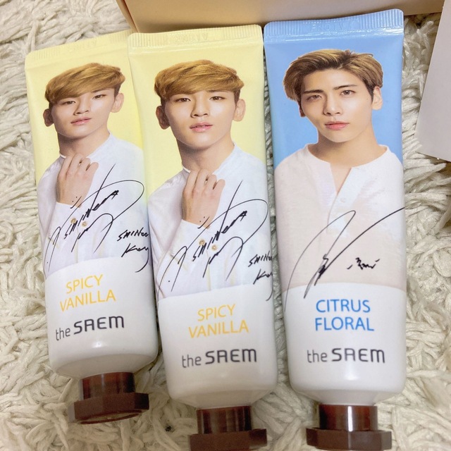 SHINee(シャイニー)のSHINee ザセム　ハンドクリーム　セット　ジョンヒョン　オニュ エンタメ/ホビーのタレントグッズ(アイドルグッズ)の商品写真