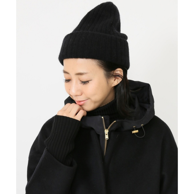 新品タグ付き❤️美品❤️ohga フラワーキルトコート 黒M 新品タグ付き❤️美品❤️ohga フラワーキルトコート 黒M