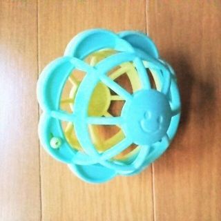 美品0歳 ボール スポーツ玩具 手あそび ベビー玩具 ガラガラ ラトル おもちゃ(ボール)