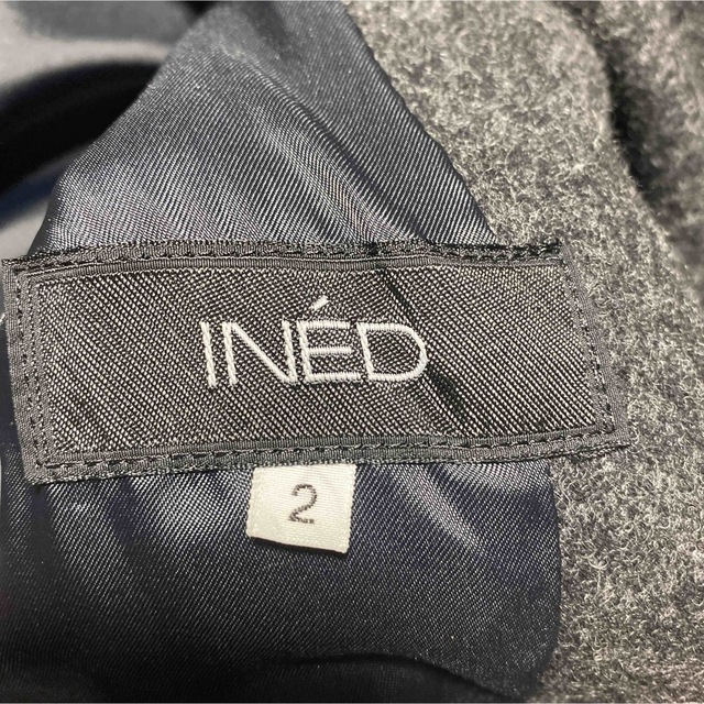 INED(イネド)のイネド ダッフルコート Mサイズ グレー レディースのジャケット/アウター(ダッフルコート)の商品写真