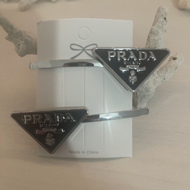 PRADA ヘアピン ノベルティ 4