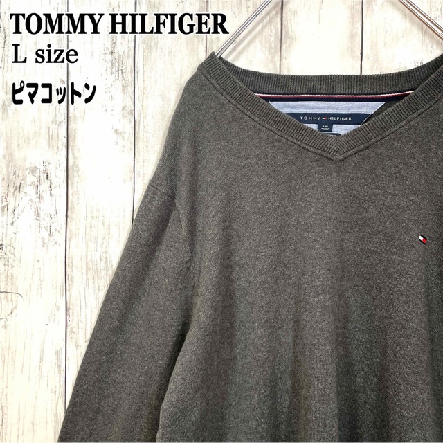 TOMMY HILFIGER(トミーヒルフィガー)の高級繊維ピマコットン使用 トミーヒルフィガー vネック ニット グレー 海外古着 メンズのトップス(ニット/セーター)の商品写真