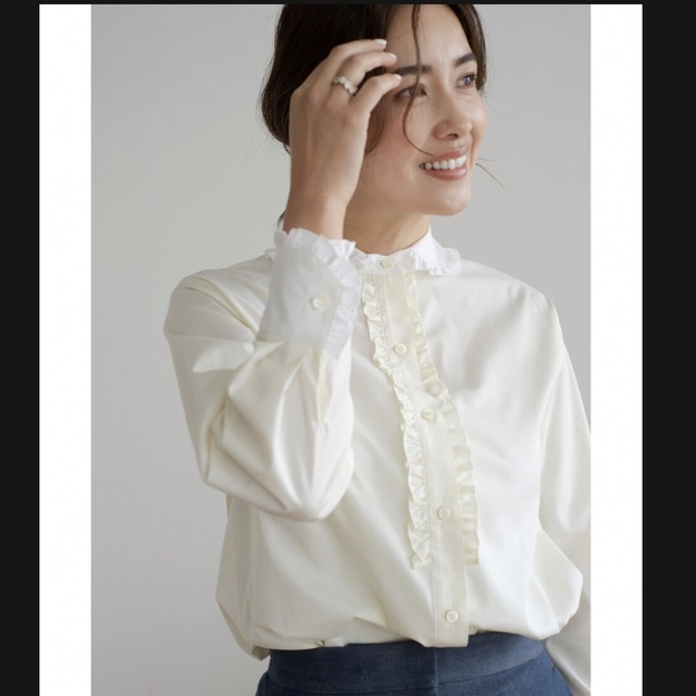 新品OHGA スタンドフリルブラウス | angeloawards.com