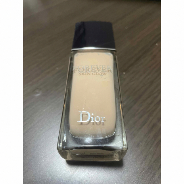 Dior(ディオール)のディオールスキン フォーエヴァー フルイド グロウ 1CR コスメ/美容のベースメイク/化粧品(ファンデーション)の商品写真