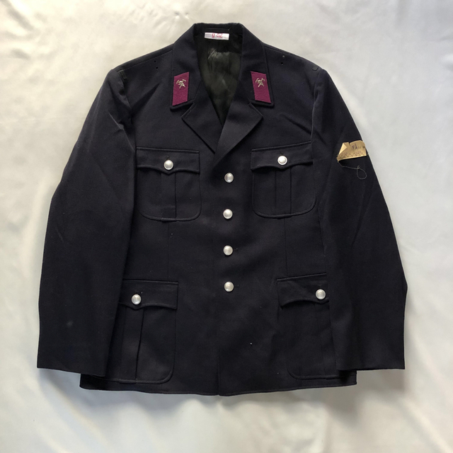 ART VINTAGE(アートヴィンテージ)の【東ドイツ軍】実物　空軍制服　ナチス　デッドストック メンズのジャケット/アウター(ミリタリージャケット)の商品写真