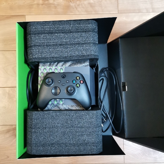 美品 Microsoft Xbox Series X