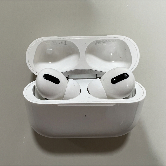 airpods  pro 第一世代　イヤホンは交換新品スマホ/家電/カメラ