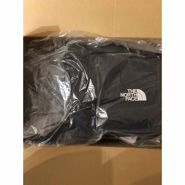 THE NORTH FACE(ザノースフェイス)のTHE NORTH FACE Short Nuptse Jacket Lサイズ レディースのジャケット/アウター(ダウンジャケット)の商品写真