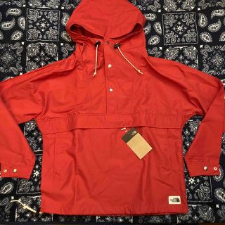 ザノースフェイス(THE NORTH FACE)の新品 THE NORTH FACE ノースフェイス マウンテンパーカー S 赤(マウンテンパーカー)