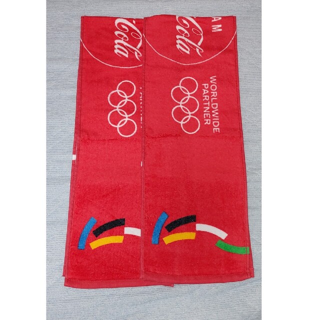 コカ・コーラ(コカコーラ)のオリンピック　タオル エンタメ/ホビーのコレクション(ノベルティグッズ)の商品写真
