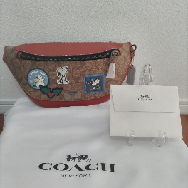 COACH コーチ ボディバッグ ショルダー スヌーピー コラボ 新作 ボディ