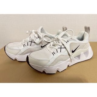 ナイキ(NIKE)の美品☆NIKEスニーカー RYZ 365ナイキ　22センチ(スニーカー)