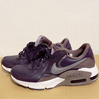 ナイキ(NIKE)の超美品☆ NIKE ナイキ エア マックス エクシー 22.5センチ　パープル(スニーカー)