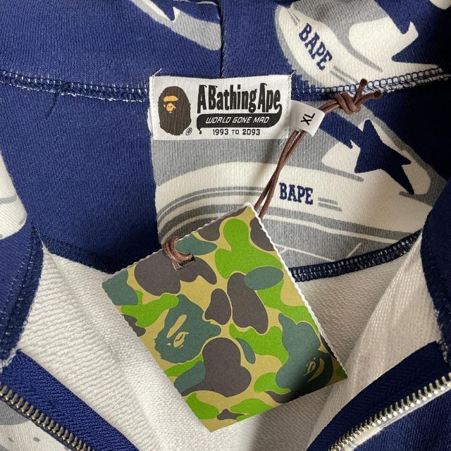 A BATHING APE(アベイシングエイプ)の【新品☆ベイプスタ☆XLサイズ】アベイシングエイプ パーカー 即完売 入手困難 メンズのトップス(パーカー)の商品写真