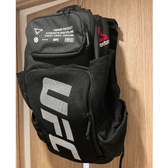 Reebok(リーボック)の未使用！激レア！Reebok × UFC コラボ バックパック リュック 44L メンズのバッグ(バッグパック/リュック)の商品写真