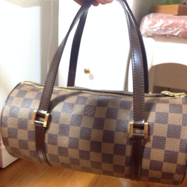 LOUIS VUITTON(ルイヴィトン)のダミエパピヨン26パリで購入本物 レディースのバッグ(ハンドバッグ)の商品写真